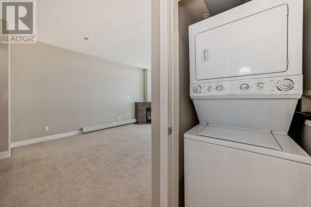 Single Family House High rise for Sale in   Spruce Place SW Spruce Cliff Calgary 