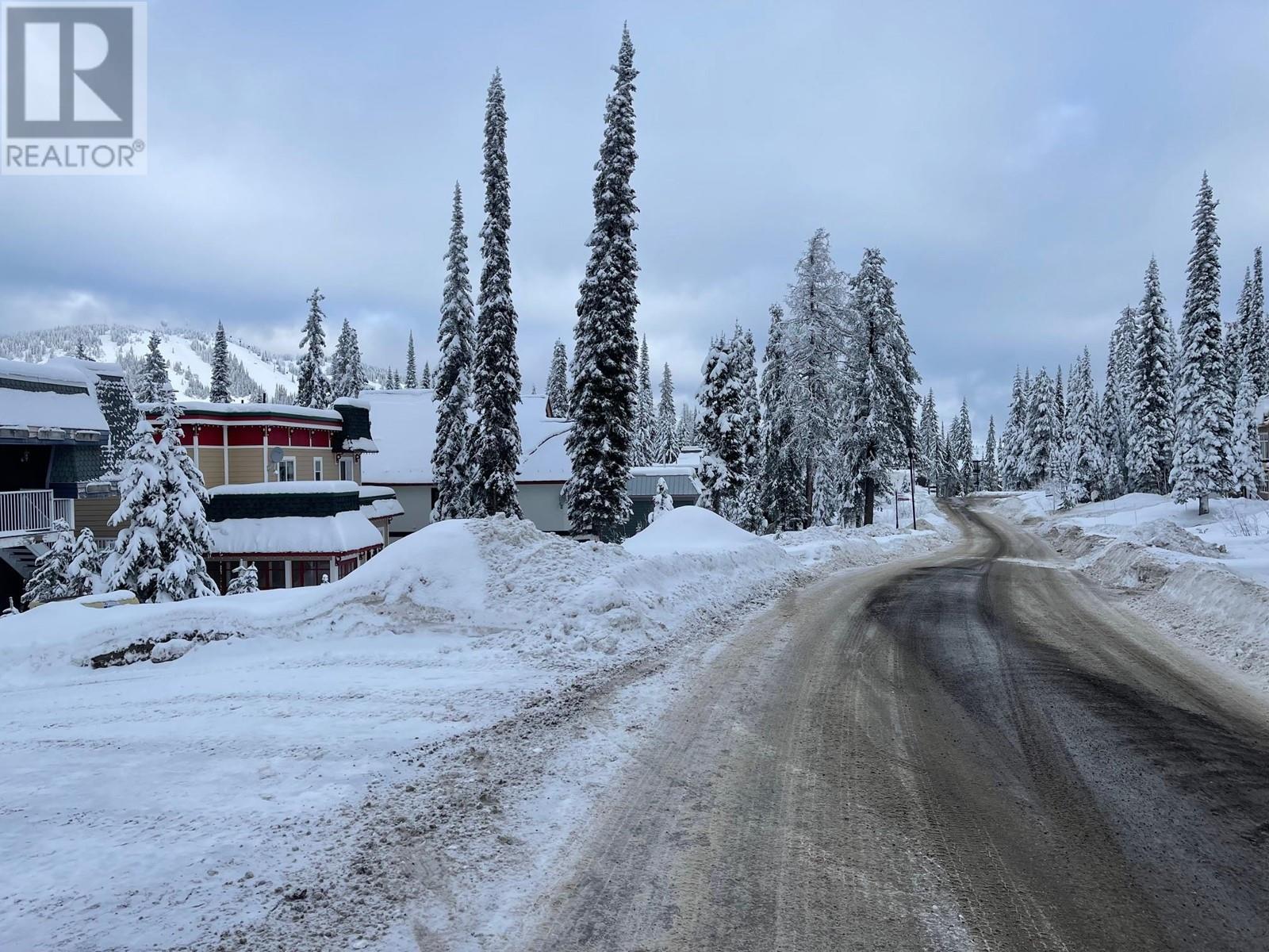 555 Monashee Road, Silver Star