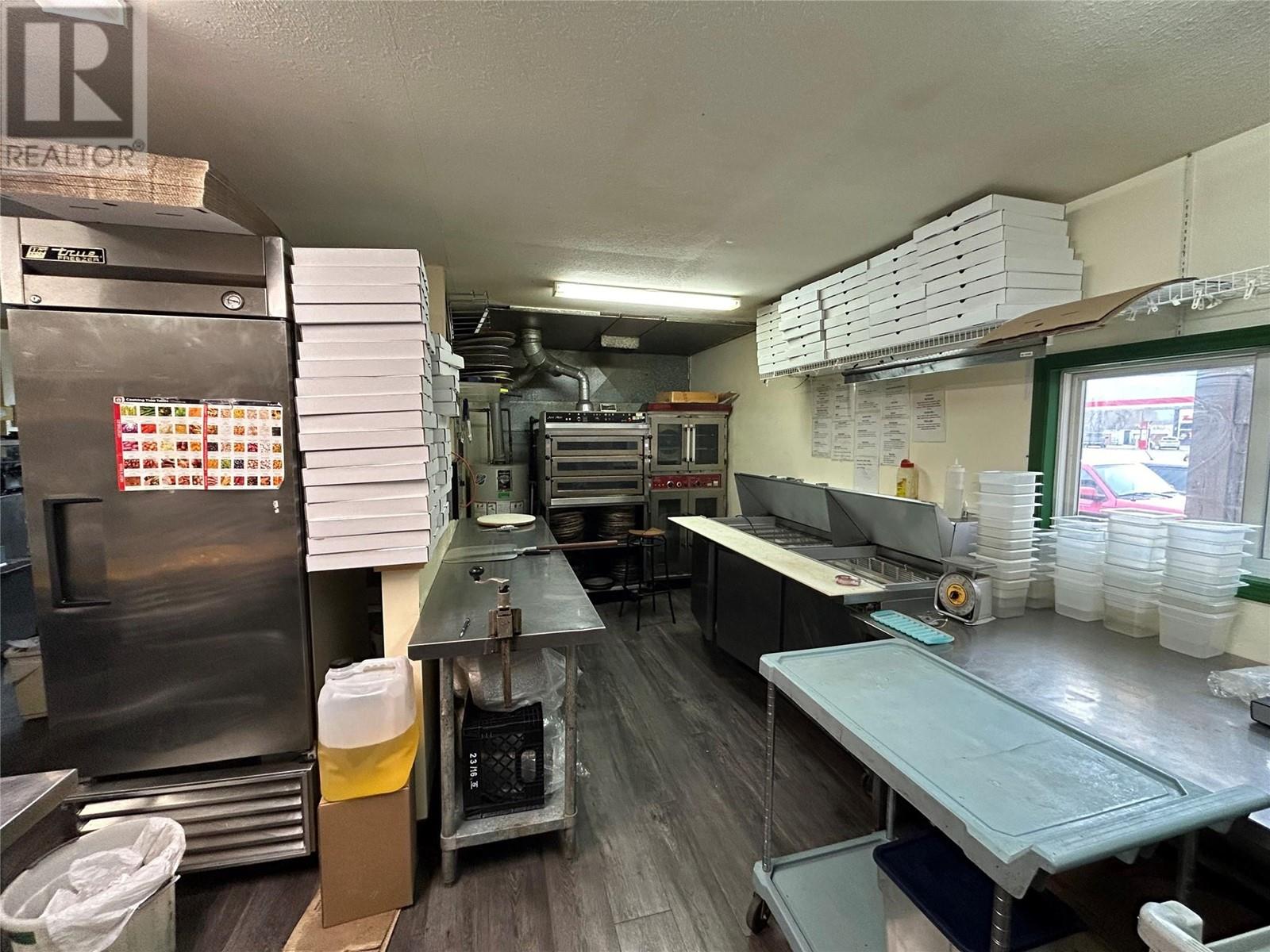  2090 NORRIS Avenue, Lumby