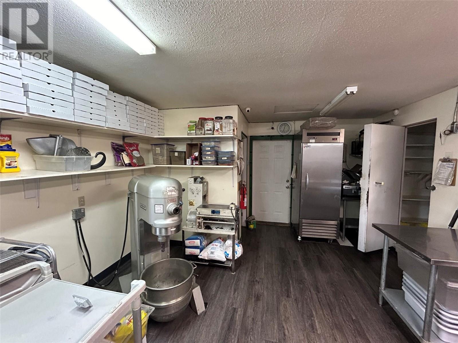  2090 NORRIS Avenue, Lumby