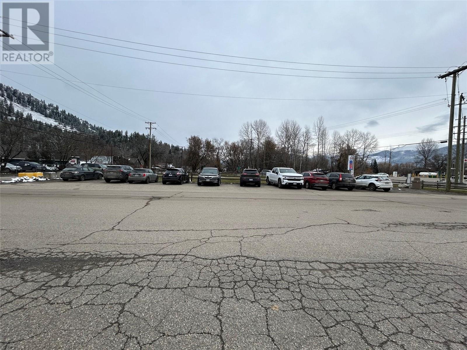  2090 NORRIS Avenue, Lumby