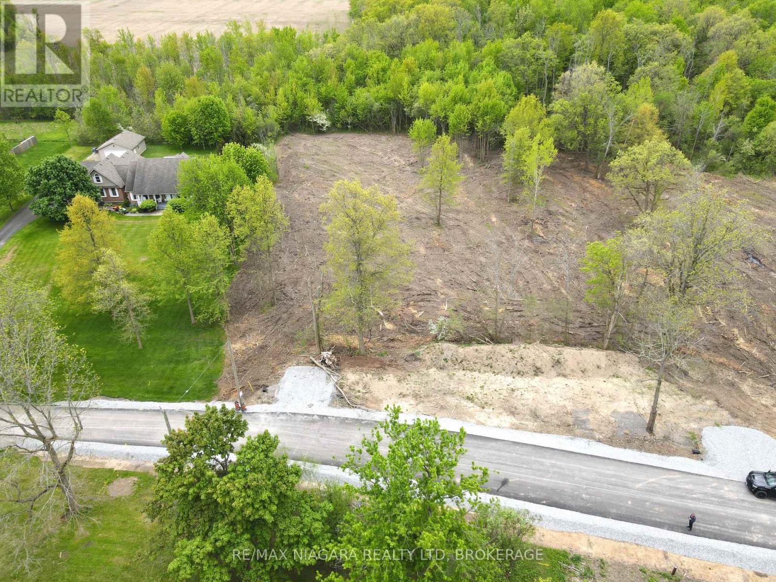 Photo 1 of 2121 Houck Crescent, Fort Erie ON