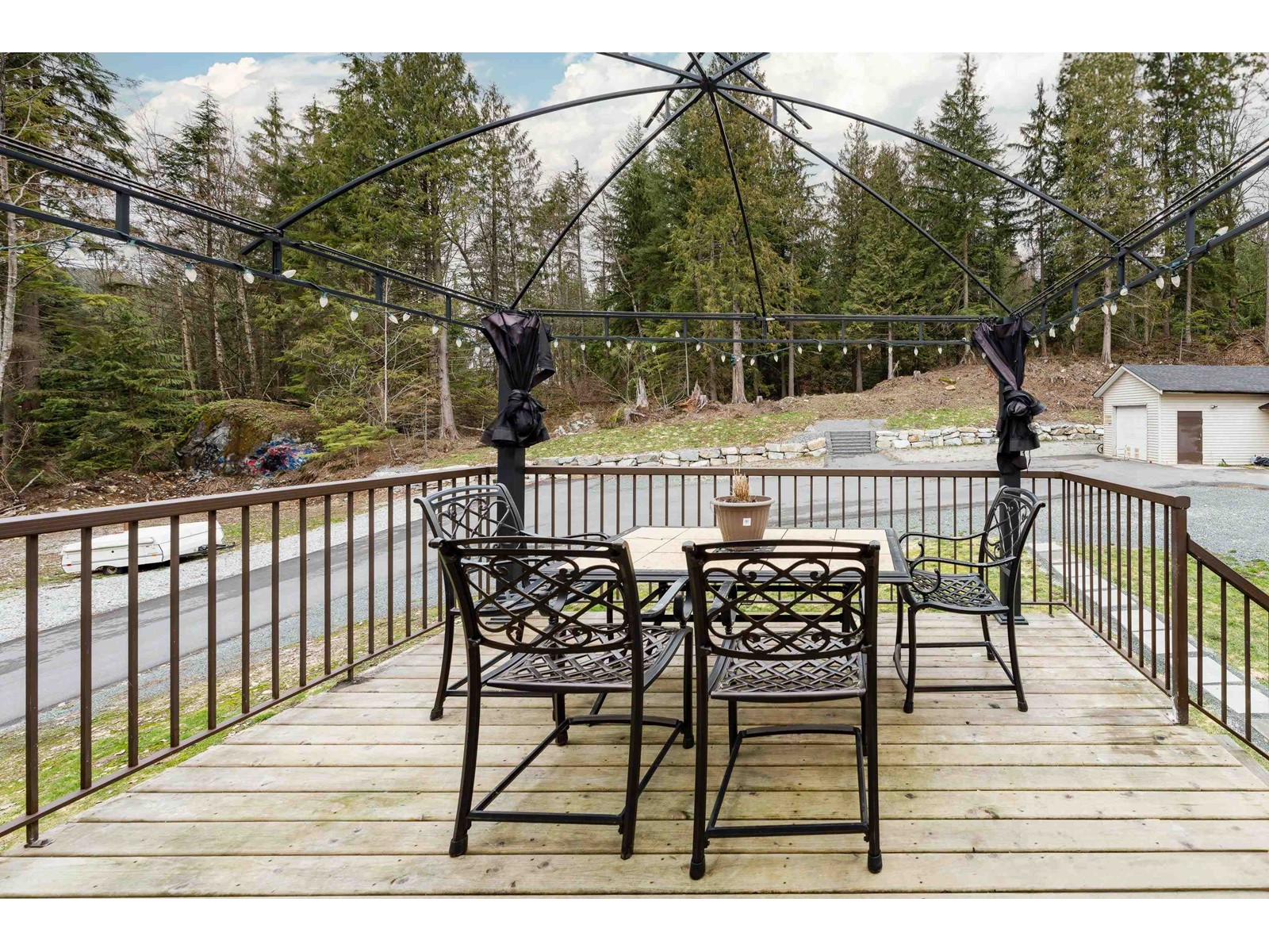 Photo 11 of 32555 Richards Avenue, Mission BC