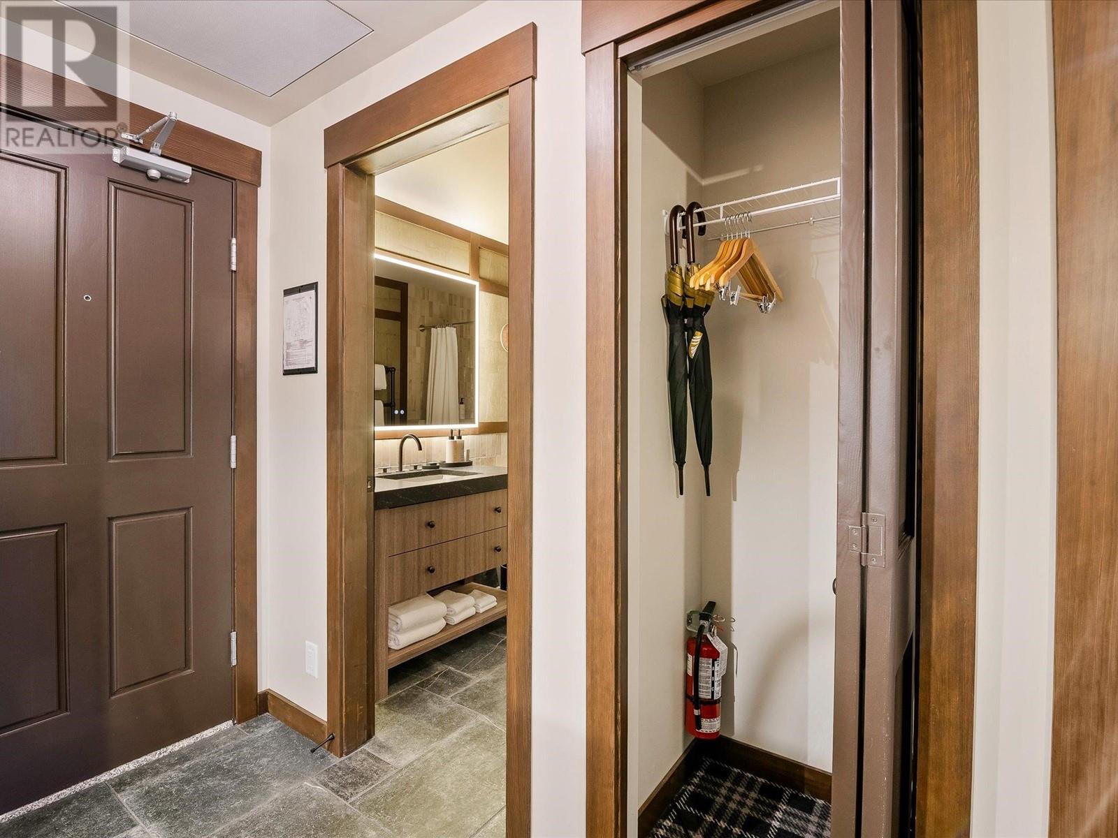315 4320 SUNDIAL CRESCENT, Whistler real estate listing R2947849