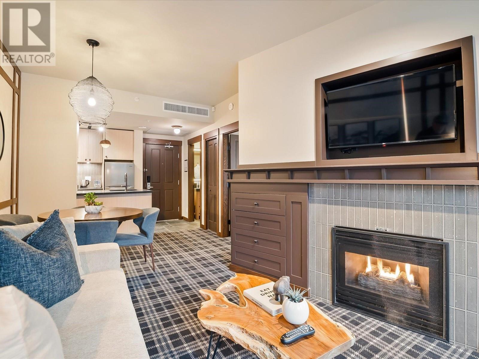 315 4320 SUNDIAL CRESCENT, Whistler real estate listing R2947849