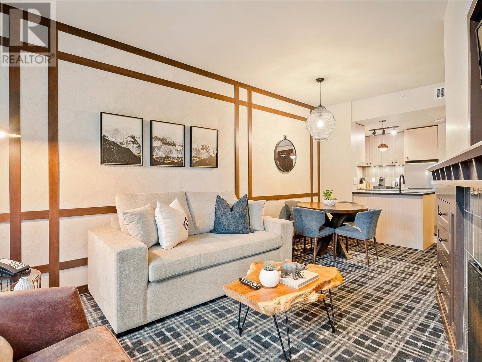 315 4320 SUNDIAL CRESCENT, Whistler real estate listing R2947849