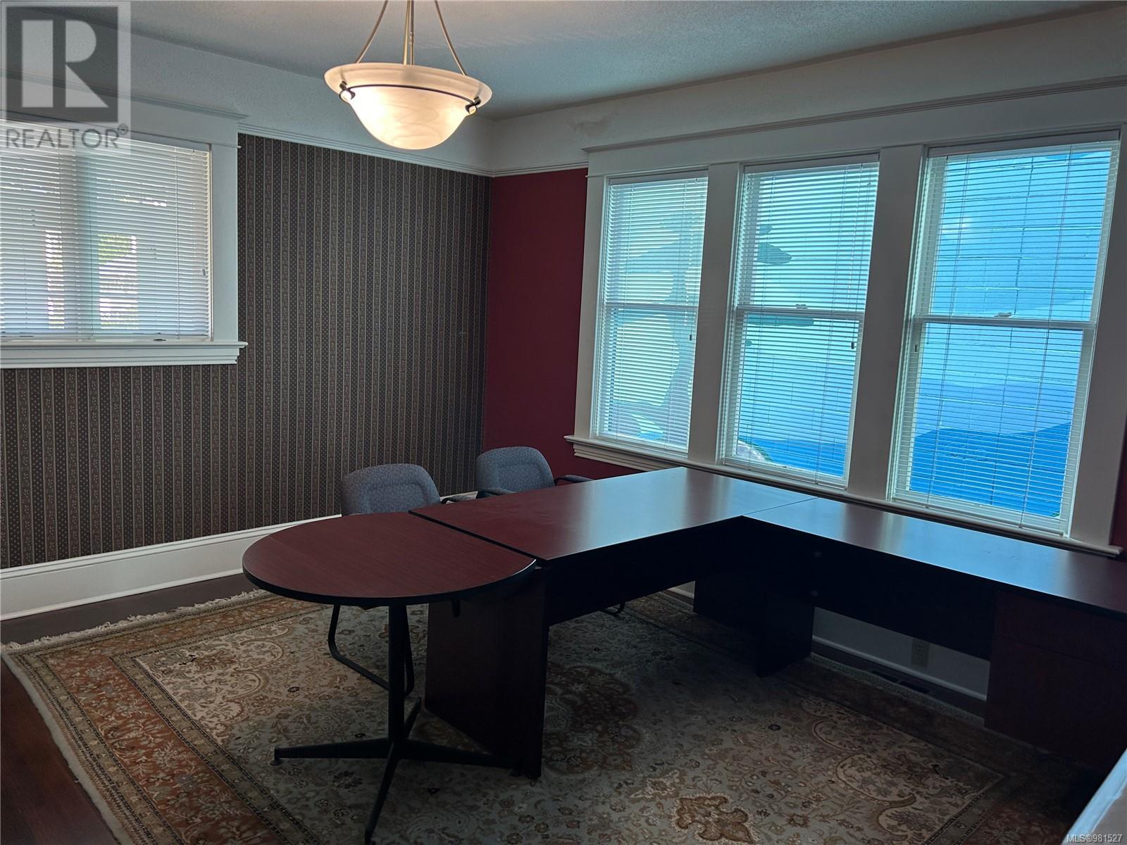 Photo 1 of 1012 North Park St, Victoria BC