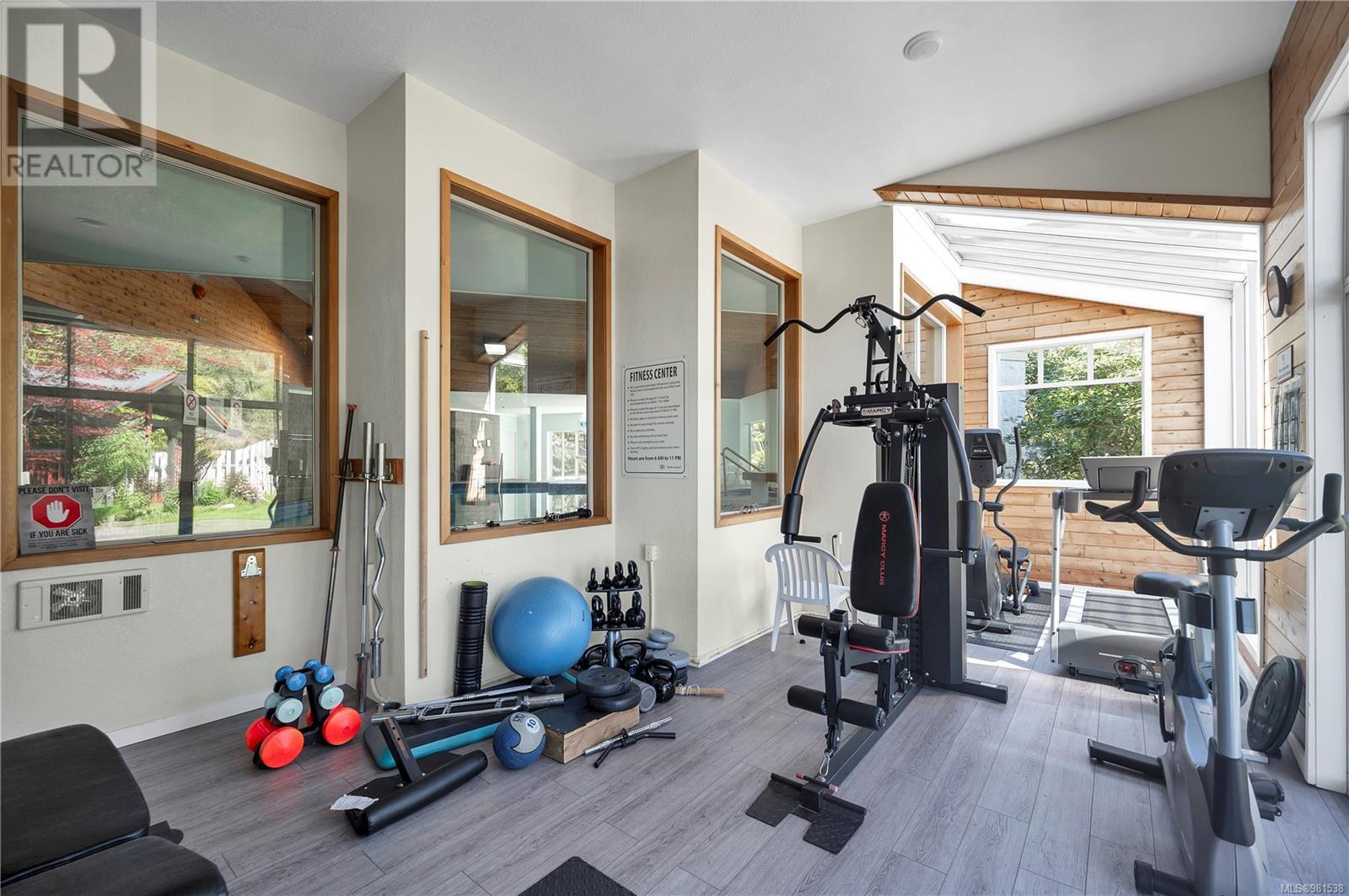 3207 27 Island Hwy S, Campbell River real estate listing 981538