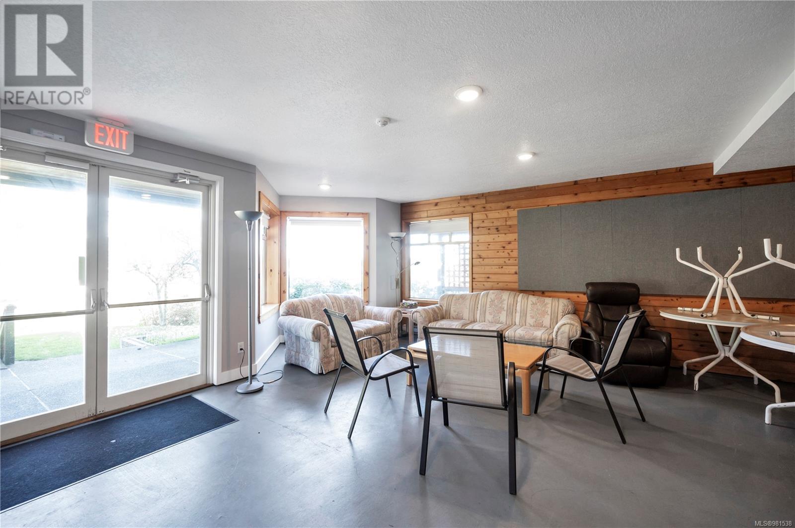 3207 27 Island Hwy S, Campbell River real estate listing 981538