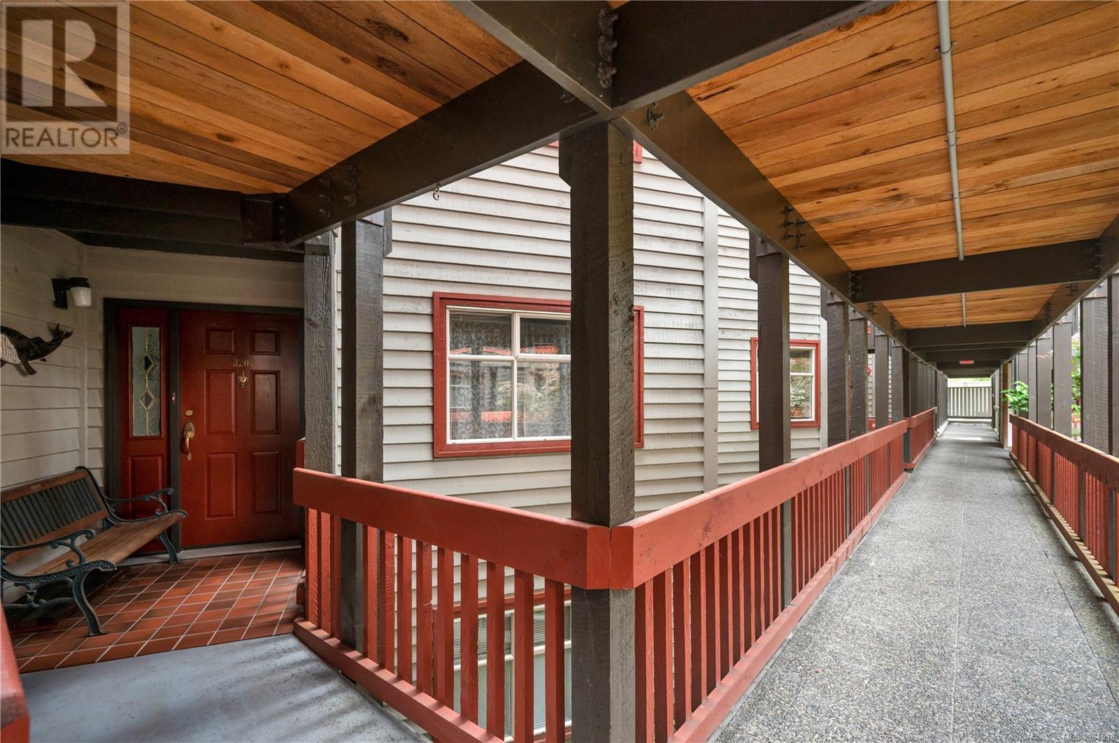 3207 27 Island Hwy S, Campbell River real estate listing 981538