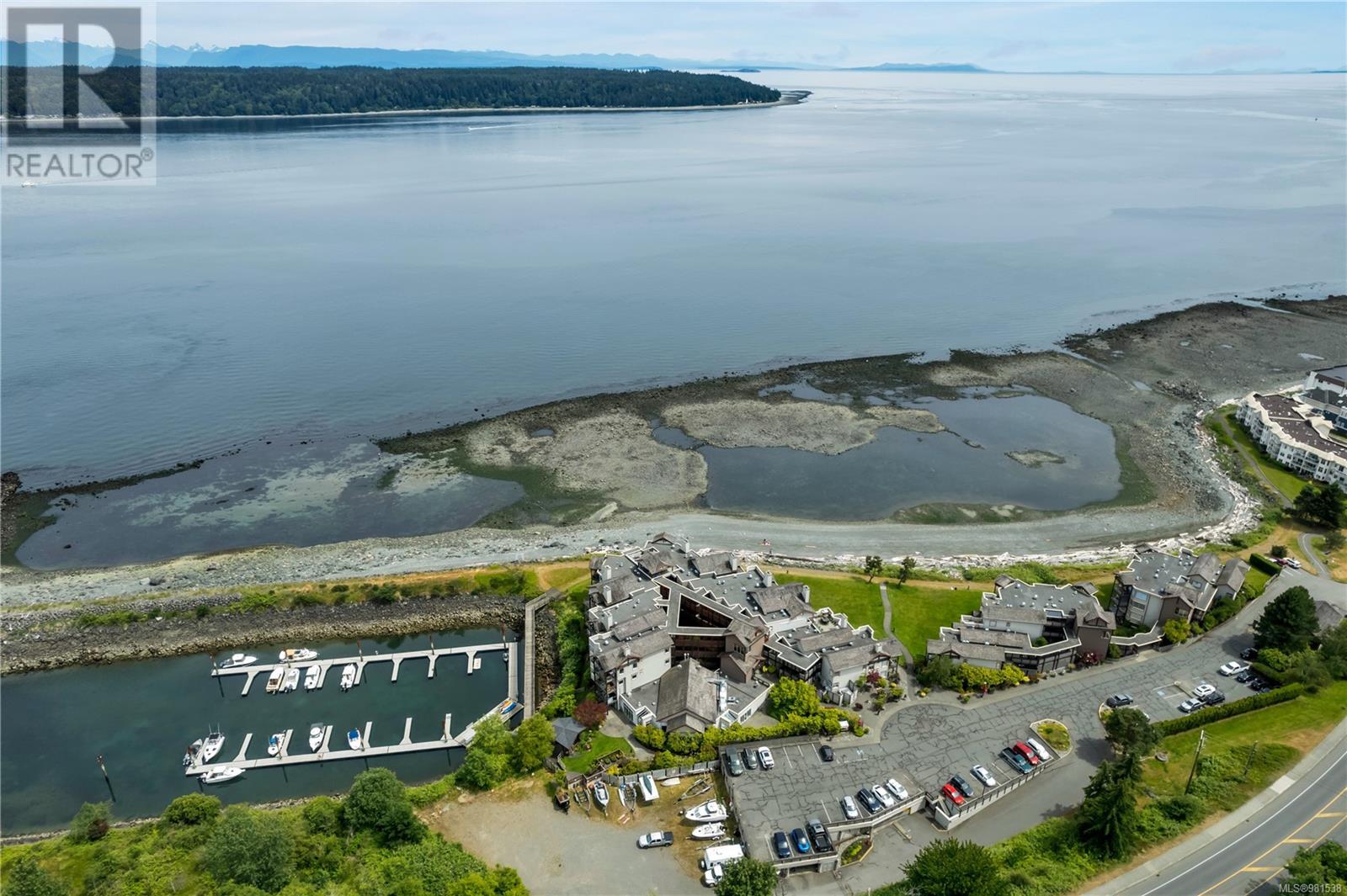 3207 27 Island Hwy S, Campbell River real estate listing 981538