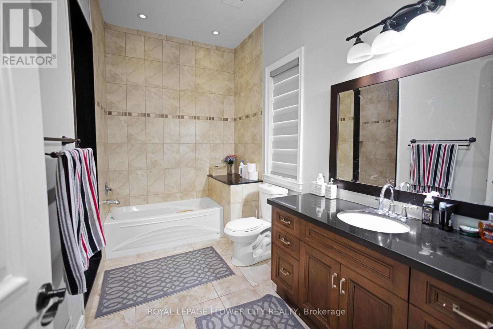 Photo 12 of 15374 Airport Road, Caledon ON
