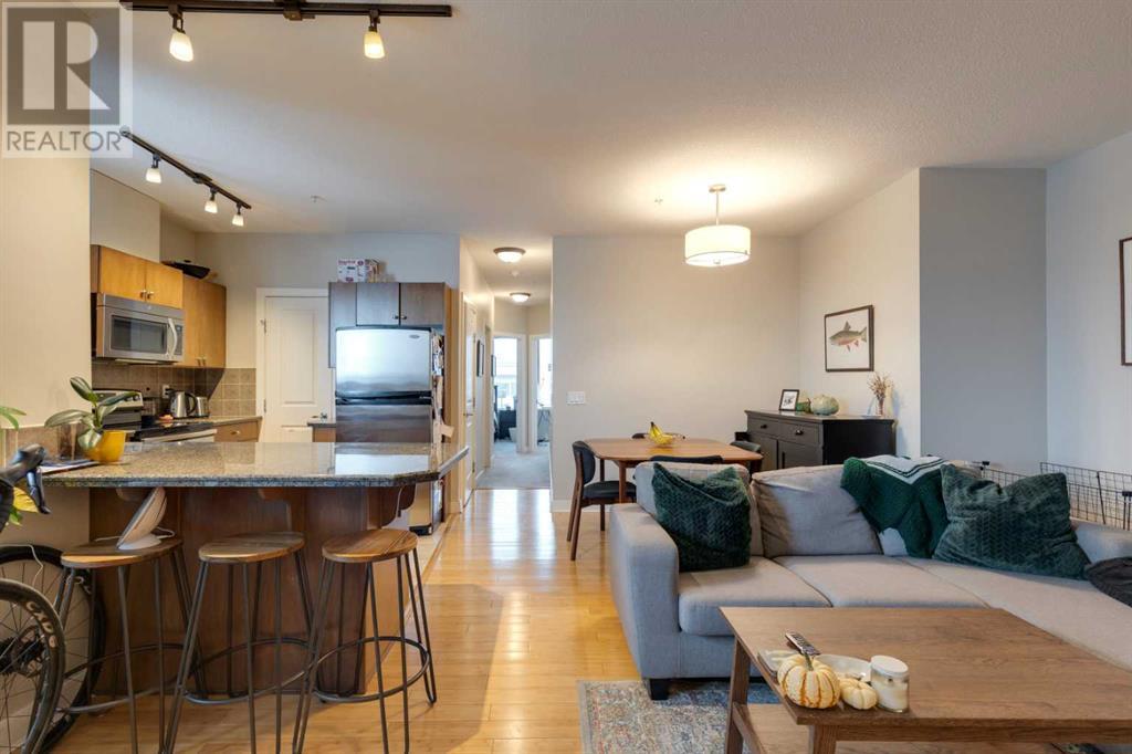 Single Family House High rise for Sale in    Avenue SW Mission Calgary 