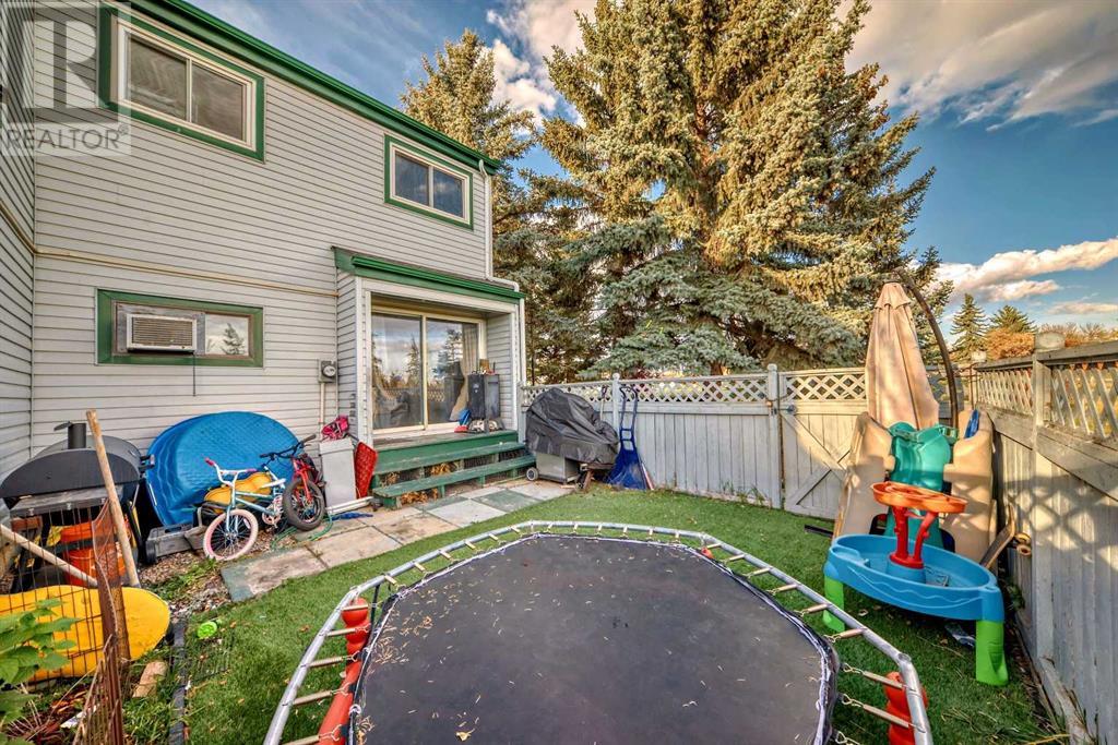 Single Family House for Sale in   Templehill Drive NE Temple Calgary 