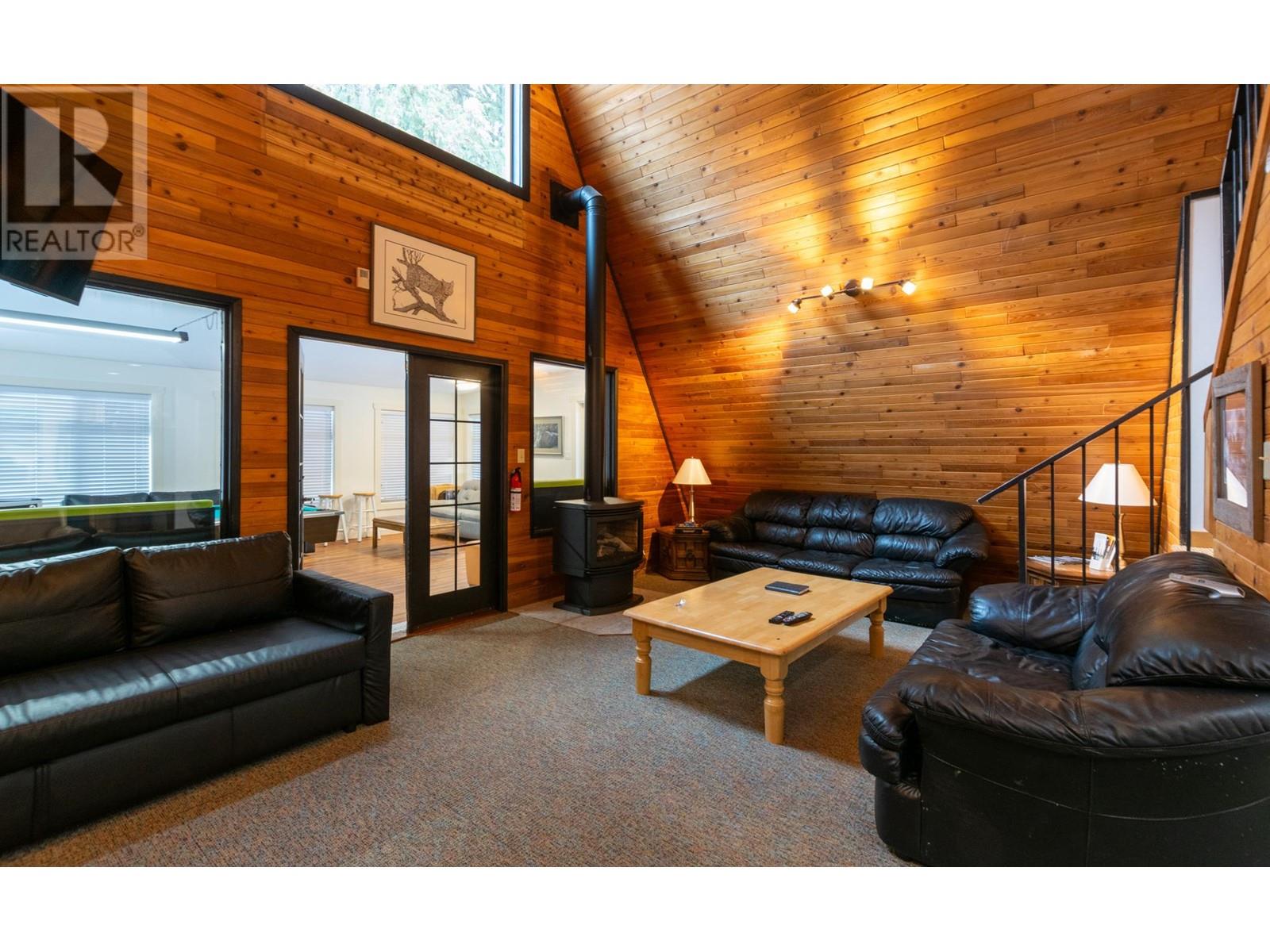  4025 Squilax-Anglemont Road, Scotch Creek