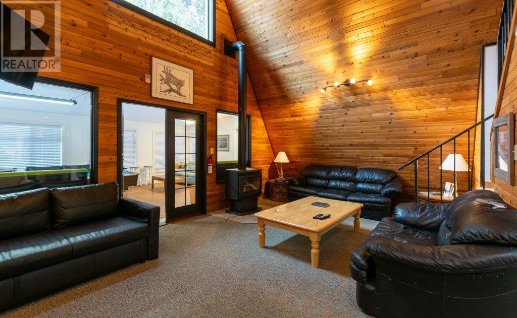  4025 Squilax-Anglemont Road, Scotch Creek