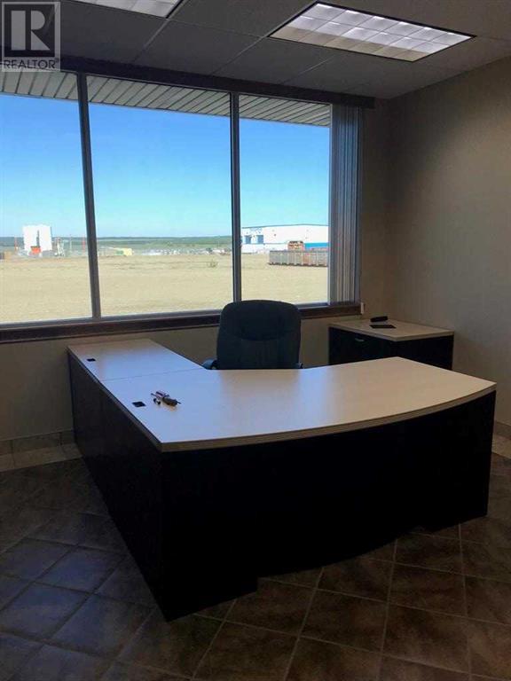 Photo 12 of 100 3rd Street, Beaverlodge AB
