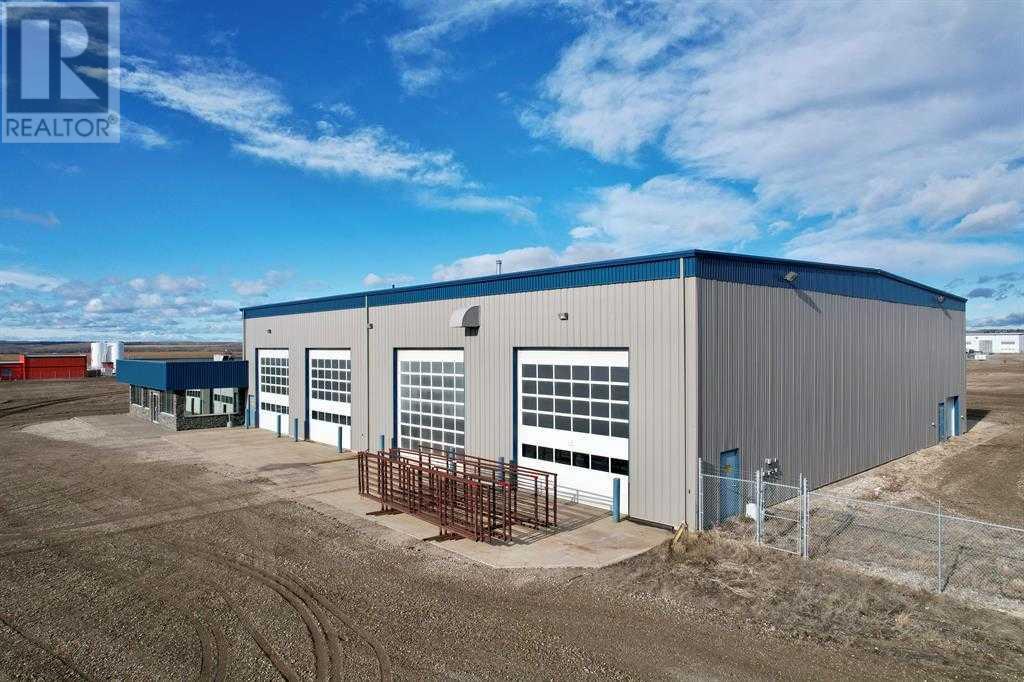 Photo 3 of 100 3rd Street, Beaverlodge AB