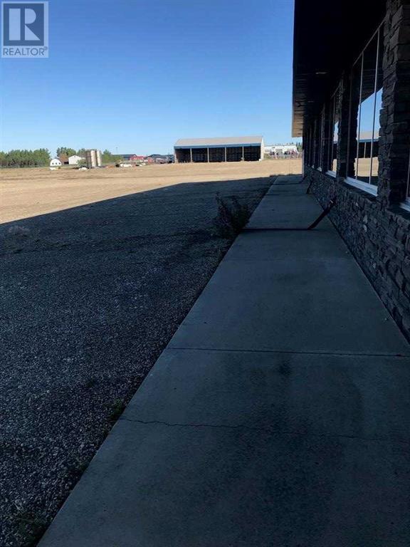 Photo 36 of 100 3rd Street, Beaverlodge AB