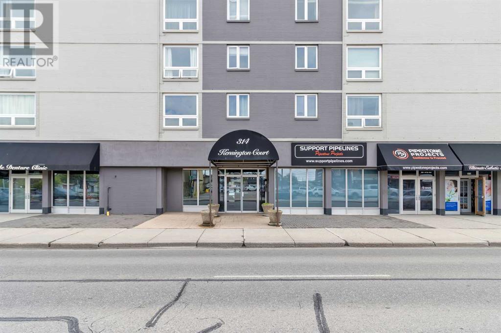 Single Family House High rise for Sale in    Street NW Hillhurst Calgary 