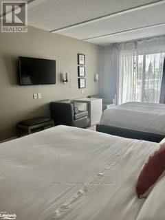 #2116-2118 9 HARBOUR STREET E - 12