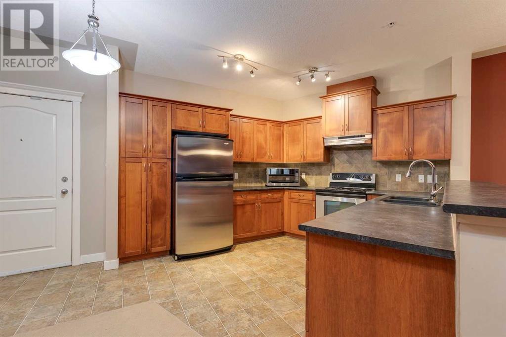 Single Family House High rise for Sale in   Discovery Ridge Close SW Discovery Ridge Calgary 