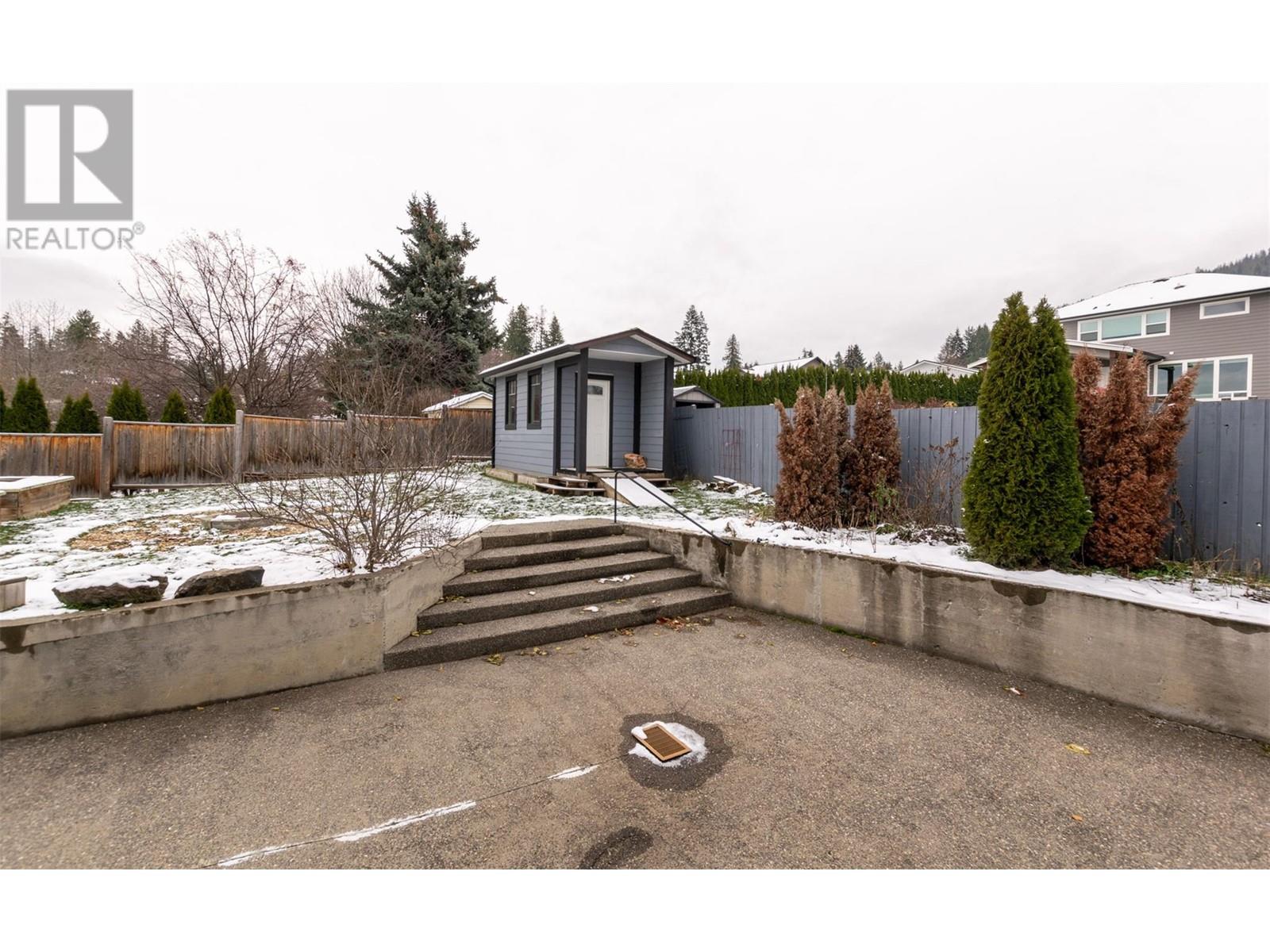  1350 13 Avenue Southeast, Salmon Arm