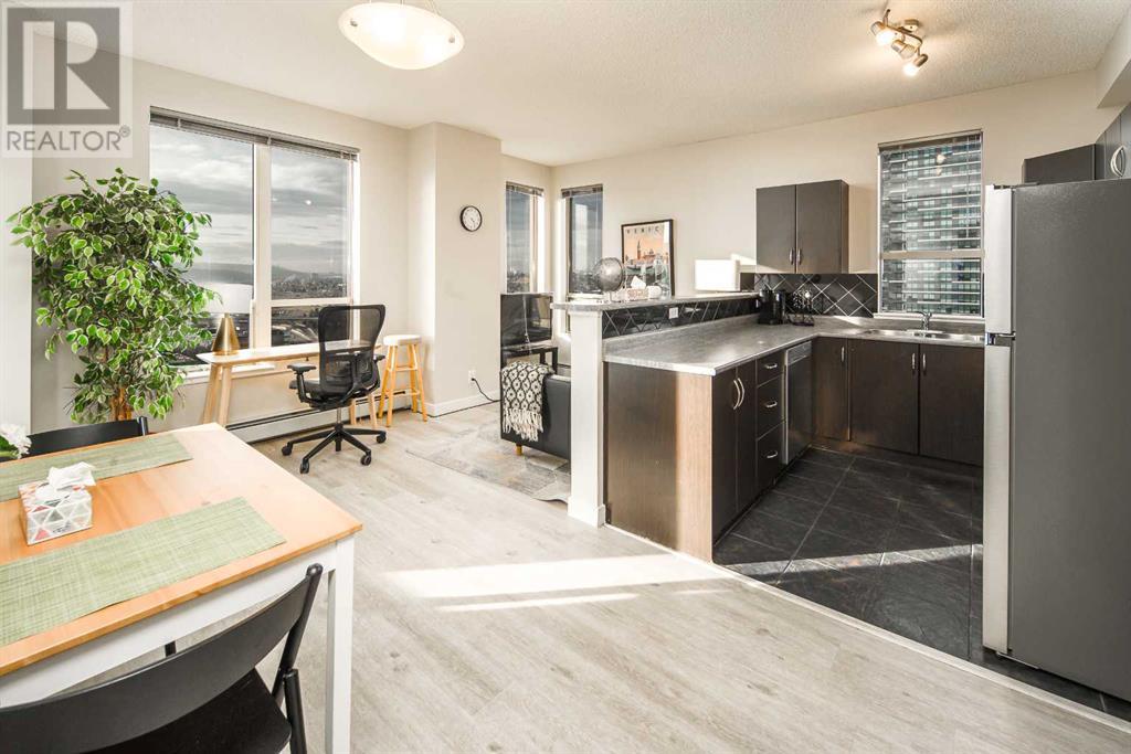 Single Family House High rise for Sale in    Street SW Beltline Calgary 