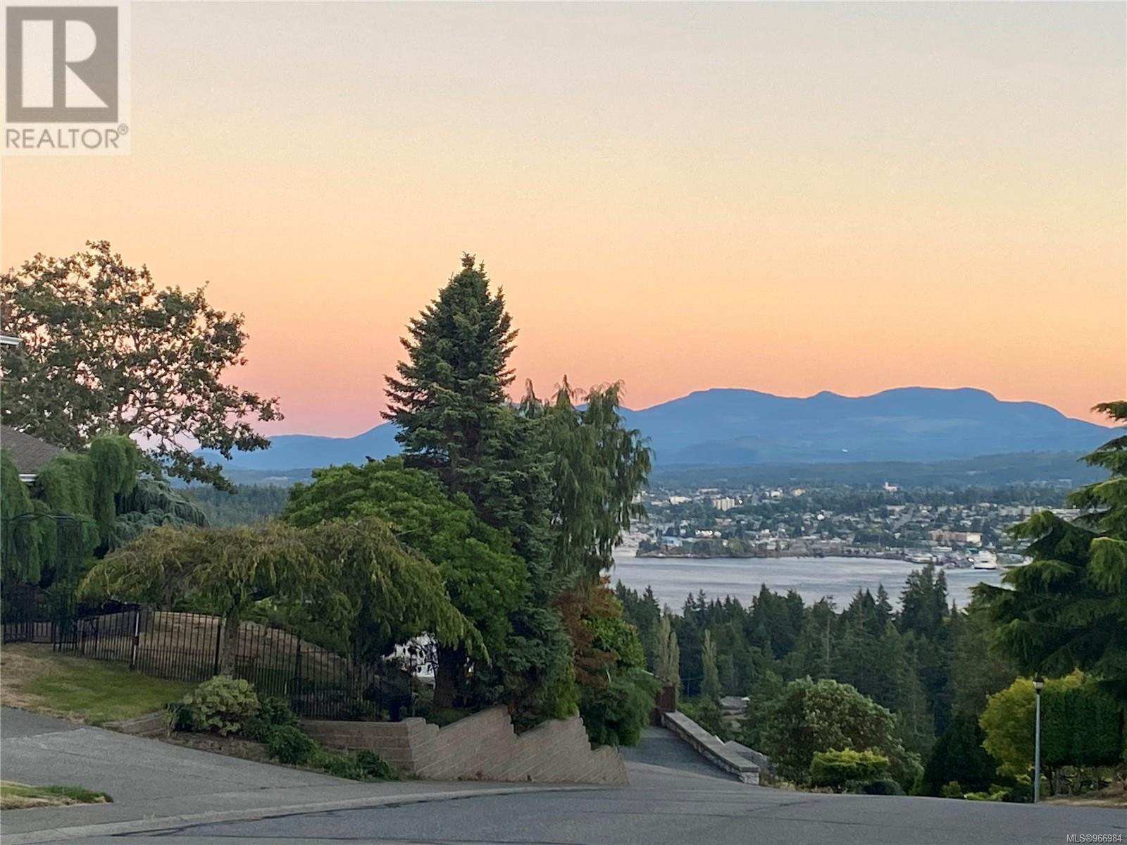 3702 Glen Oaks Dr, Nanaimo real estate listing 966984