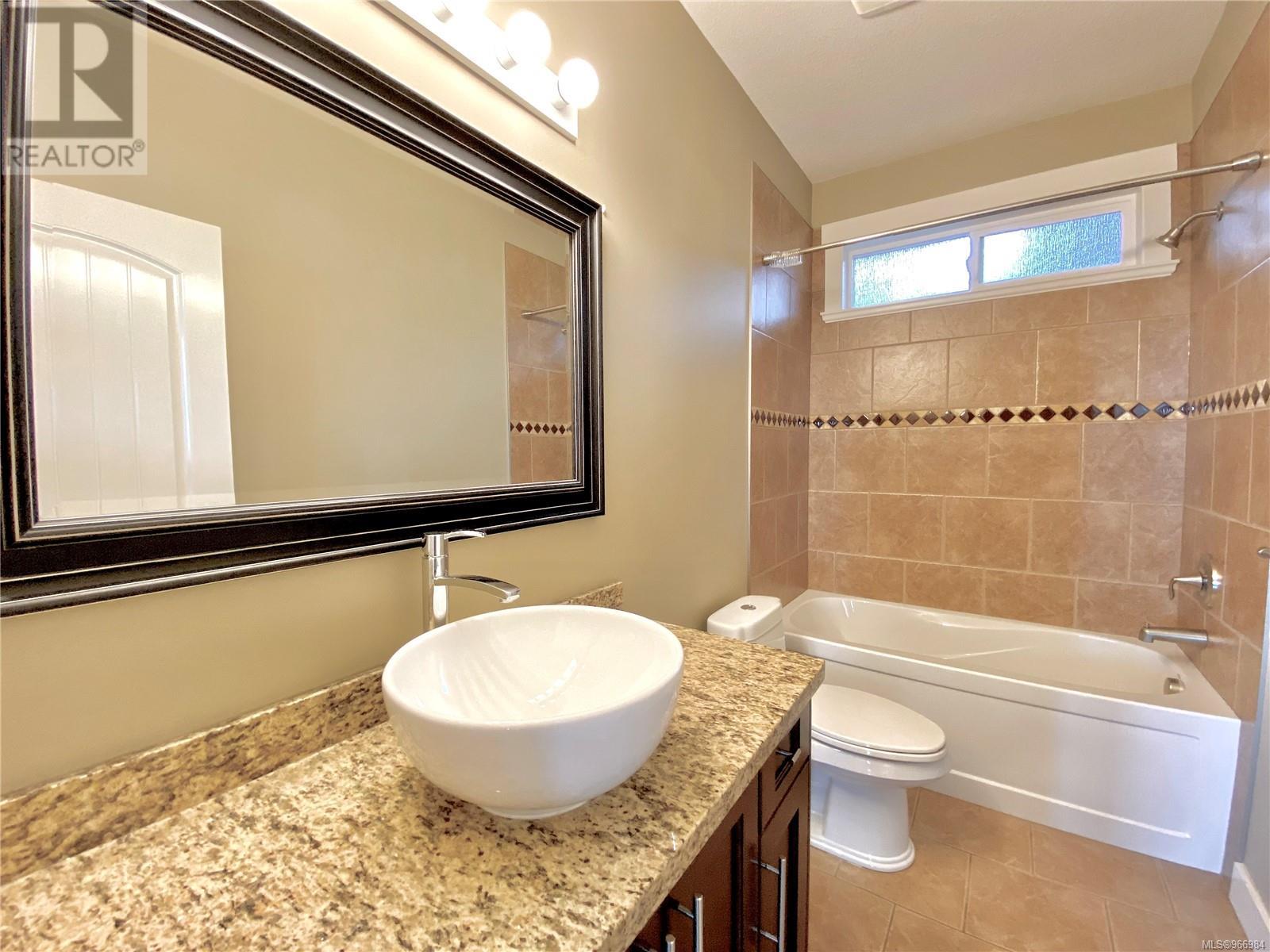 3702 Glen Oaks Dr, Nanaimo real estate listing 966984