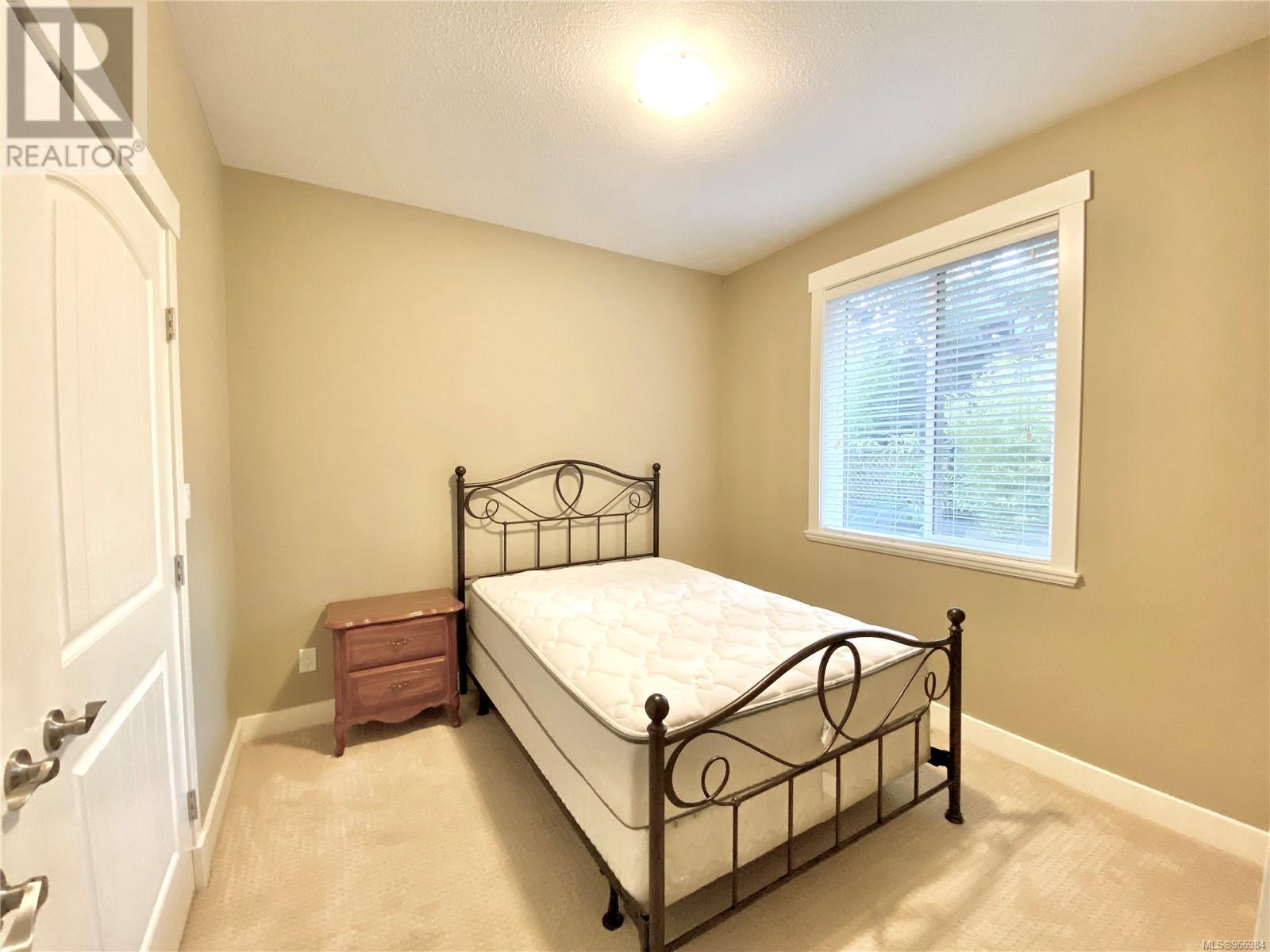3702 Glen Oaks Dr, Nanaimo real estate listing 966984