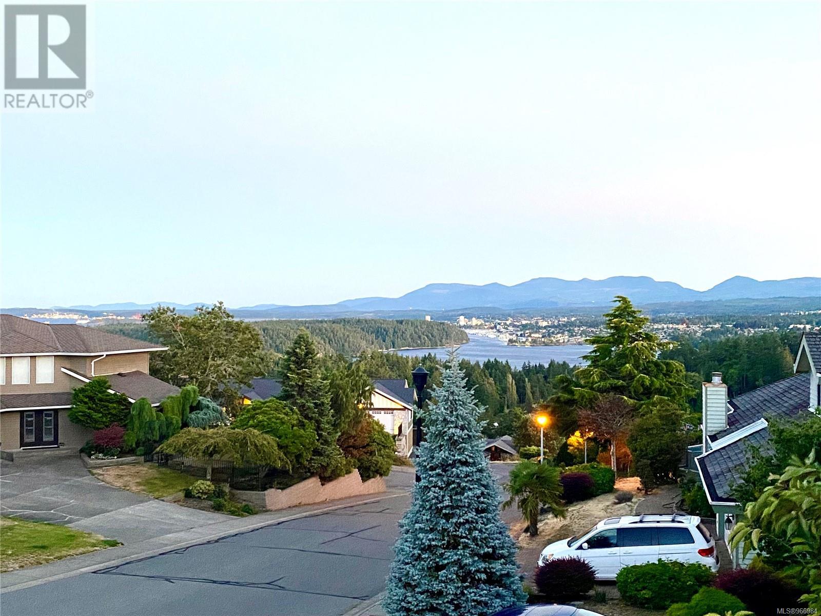 3702 Glen Oaks Dr, Nanaimo real estate listing 966984