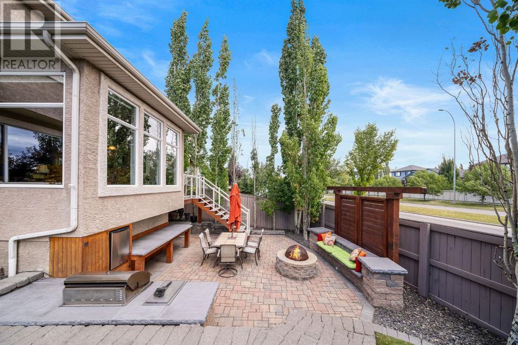 Single Family House for Sale in  Everwillow Close SW Evergreen Calgary 