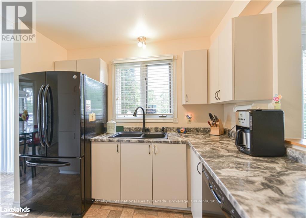 Photo 11 of 101 10 Museum Drive, Orillia ON