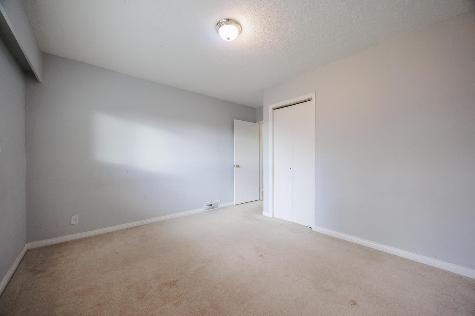 8585 HOWARD CRESCENT, Chilliwack Proper South, Chilliwack