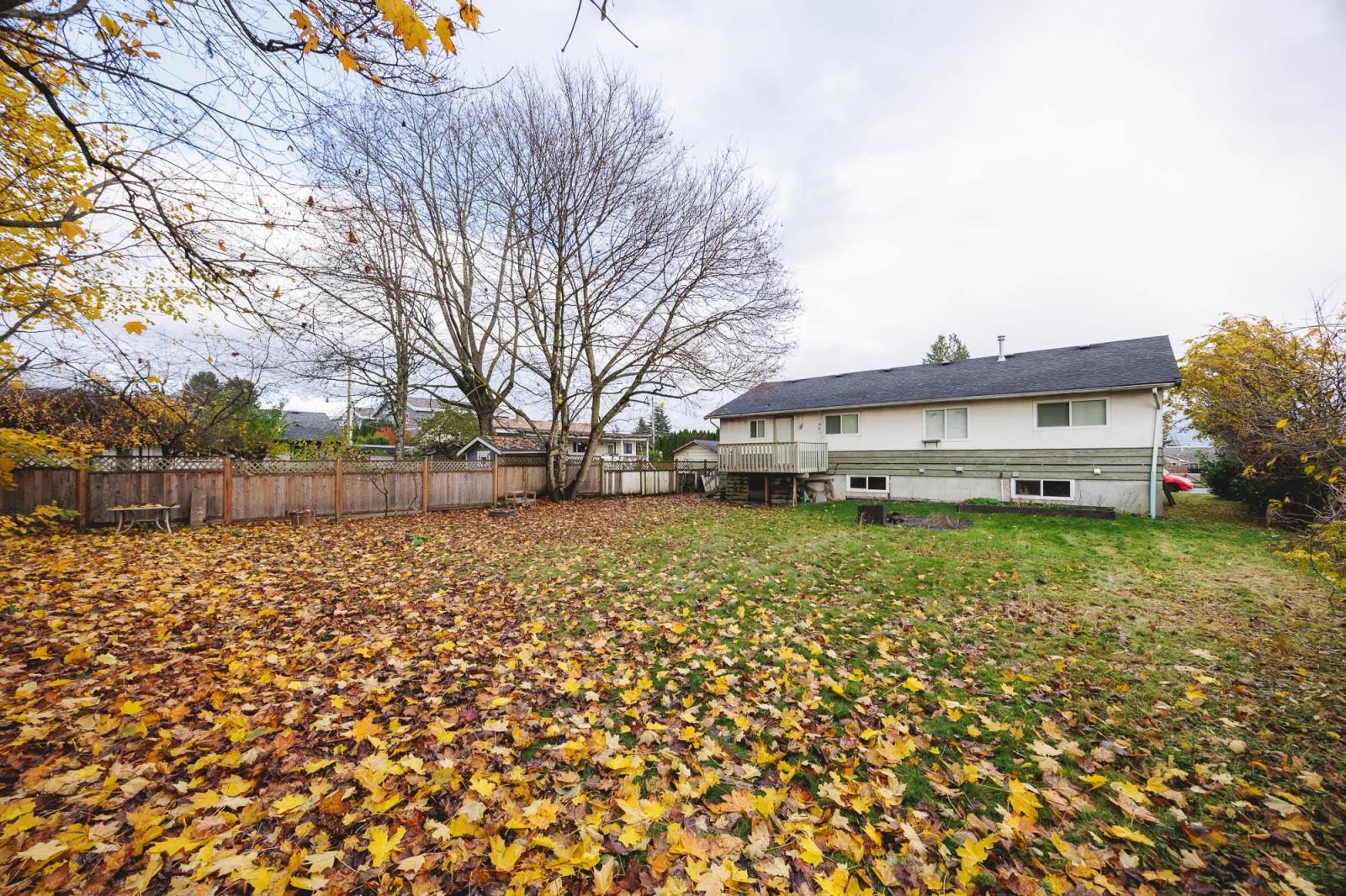 8585 HOWARD CRESCENT, Chilliwack Proper South, Chilliwack