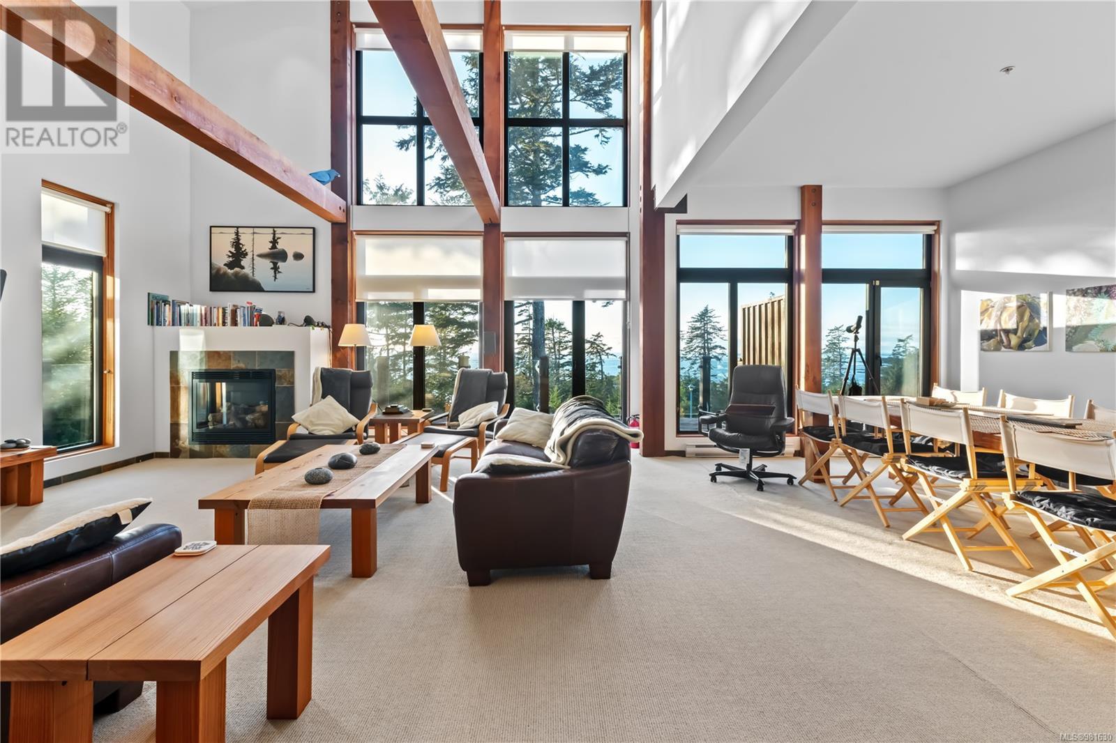 212 515 Marine Dr, Ucluelet