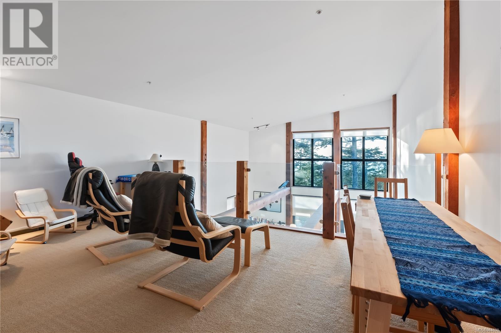 212 515 Marine Dr, Ucluelet