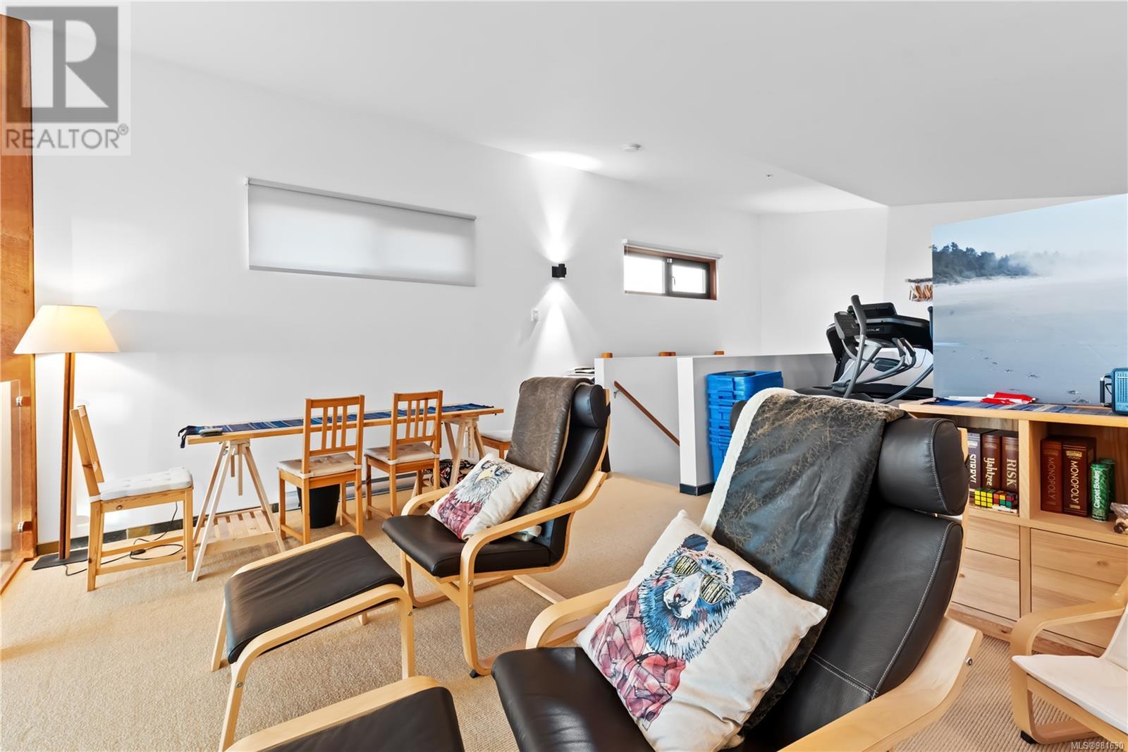 212 515 Marine Dr, Ucluelet