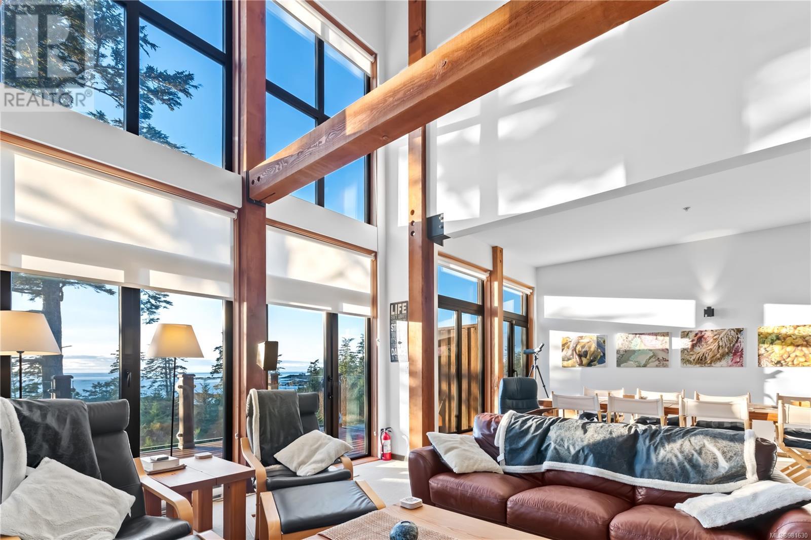 212 515 Marine Dr, Ucluelet