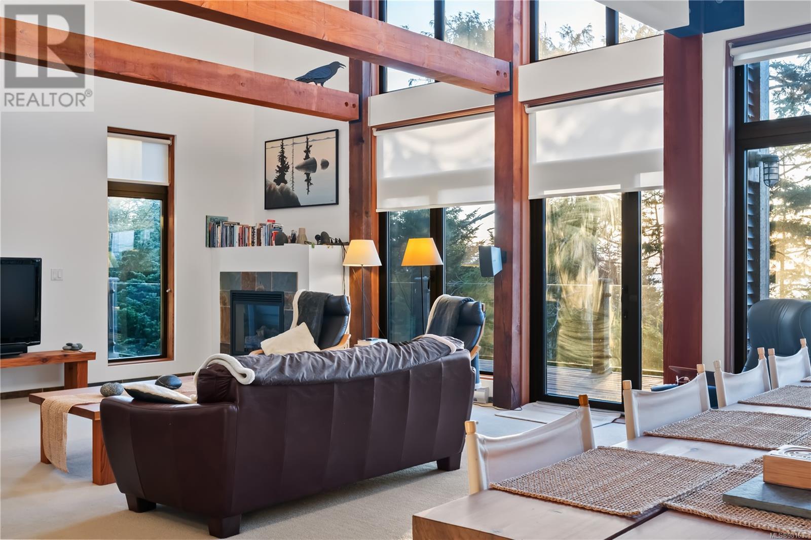 212 515 Marine Dr, Ucluelet