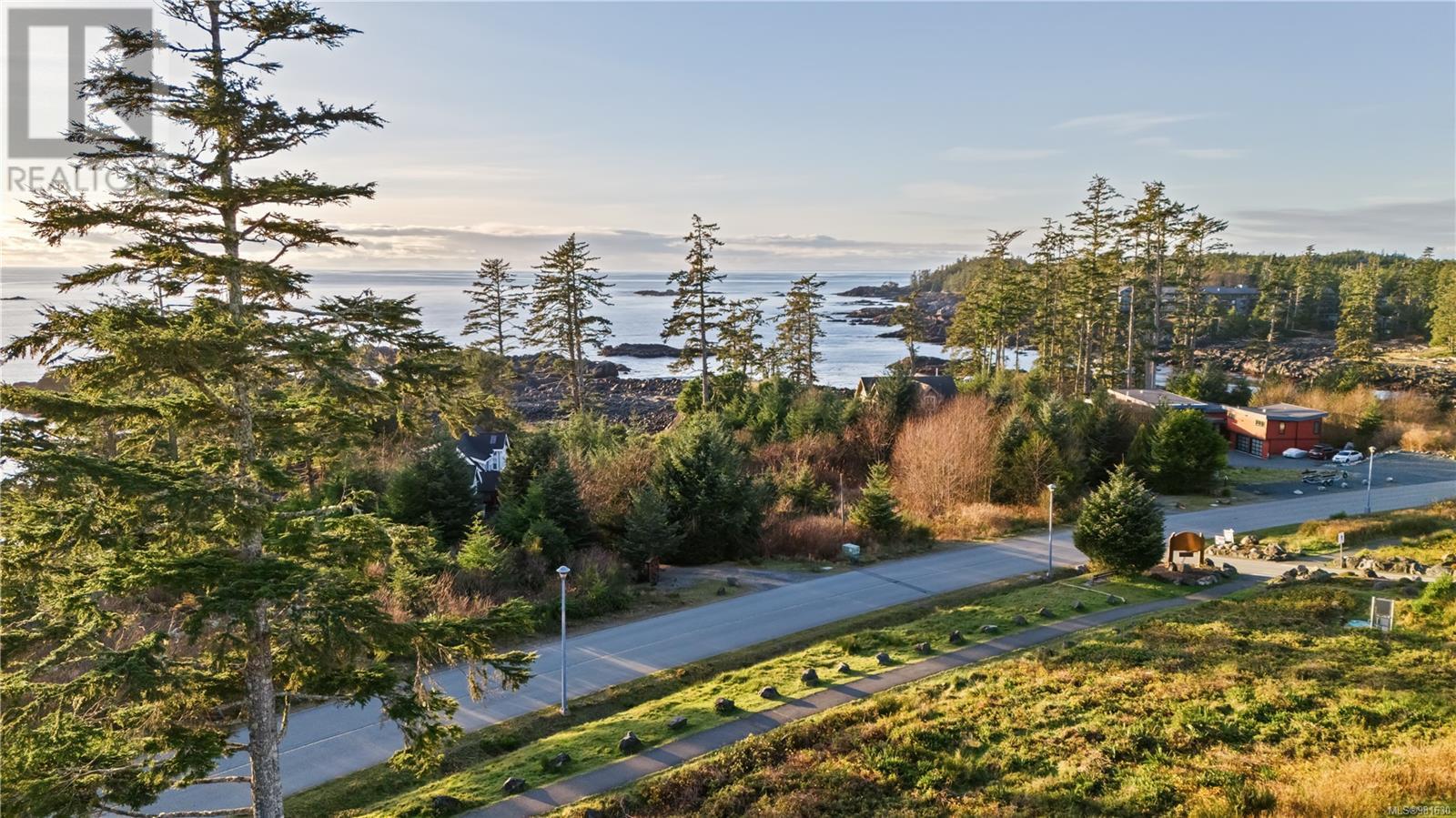 212 515 Marine Dr, Ucluelet
