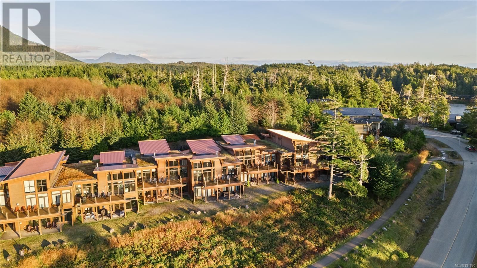 212 515 Marine Dr, Ucluelet