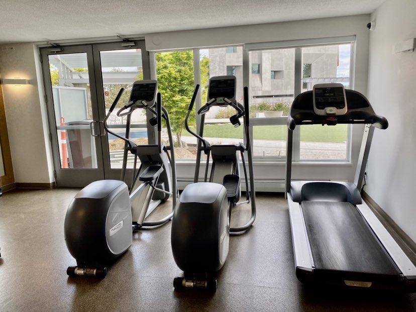 2210 13398 104 AVENUE, Surrey