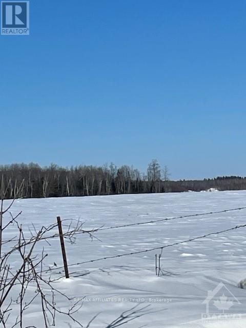 Photo 10 of 505 Bennett Road, North Grenville ON
