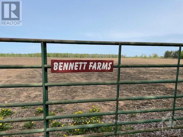 Photo 2 of 505 Bennett Road, North Grenville ON