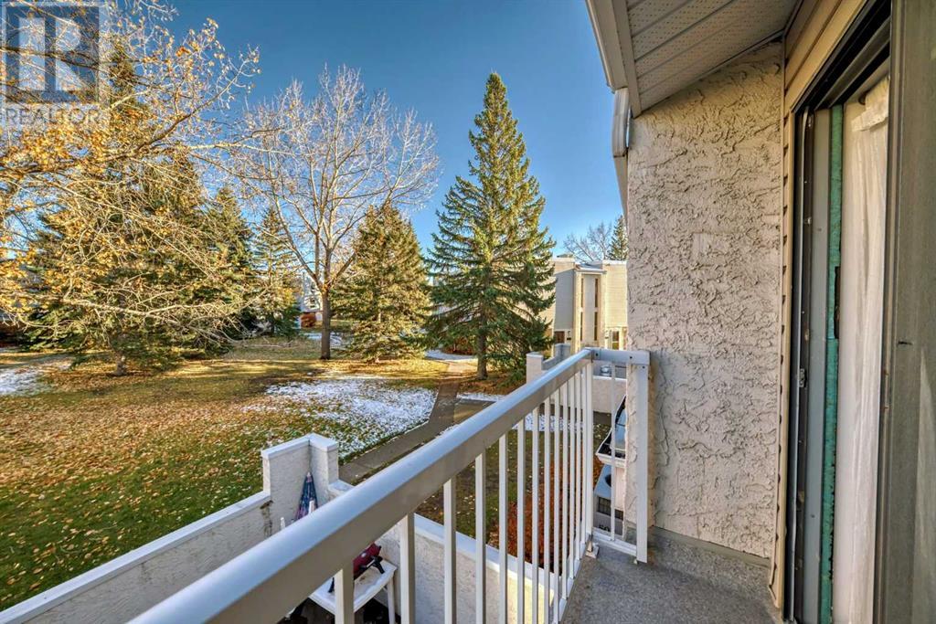 Single Family House for Sale in   Varsity Drive NW Varsity Calgary 