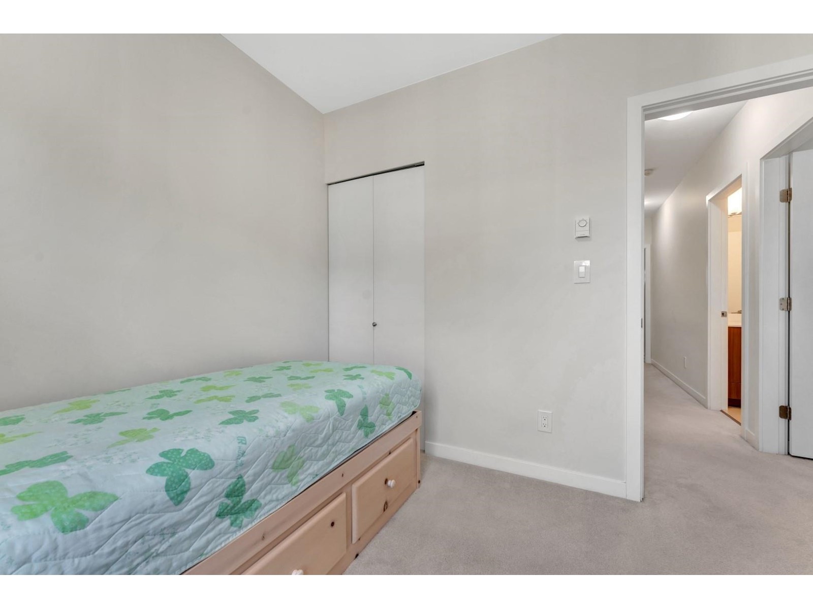 22 32633 SIMON AVENUE, Abbotsford real estate listing R2942935