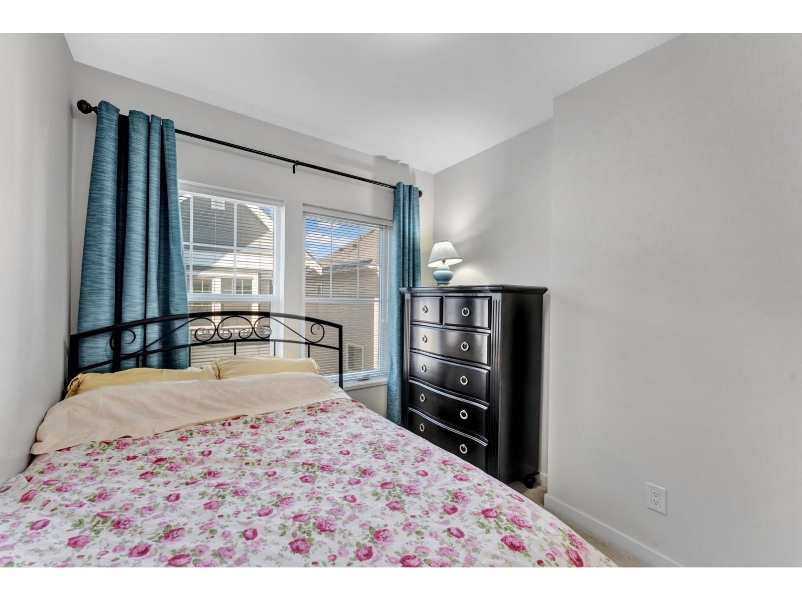 22 32633 SIMON AVENUE, Abbotsford real estate listing R2942935