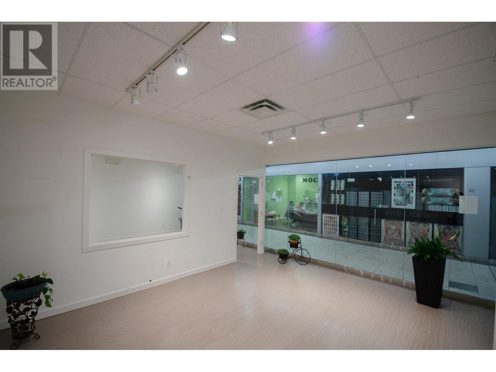 Photo 13 of 3265 4000 No 3 Road, Richmond BC